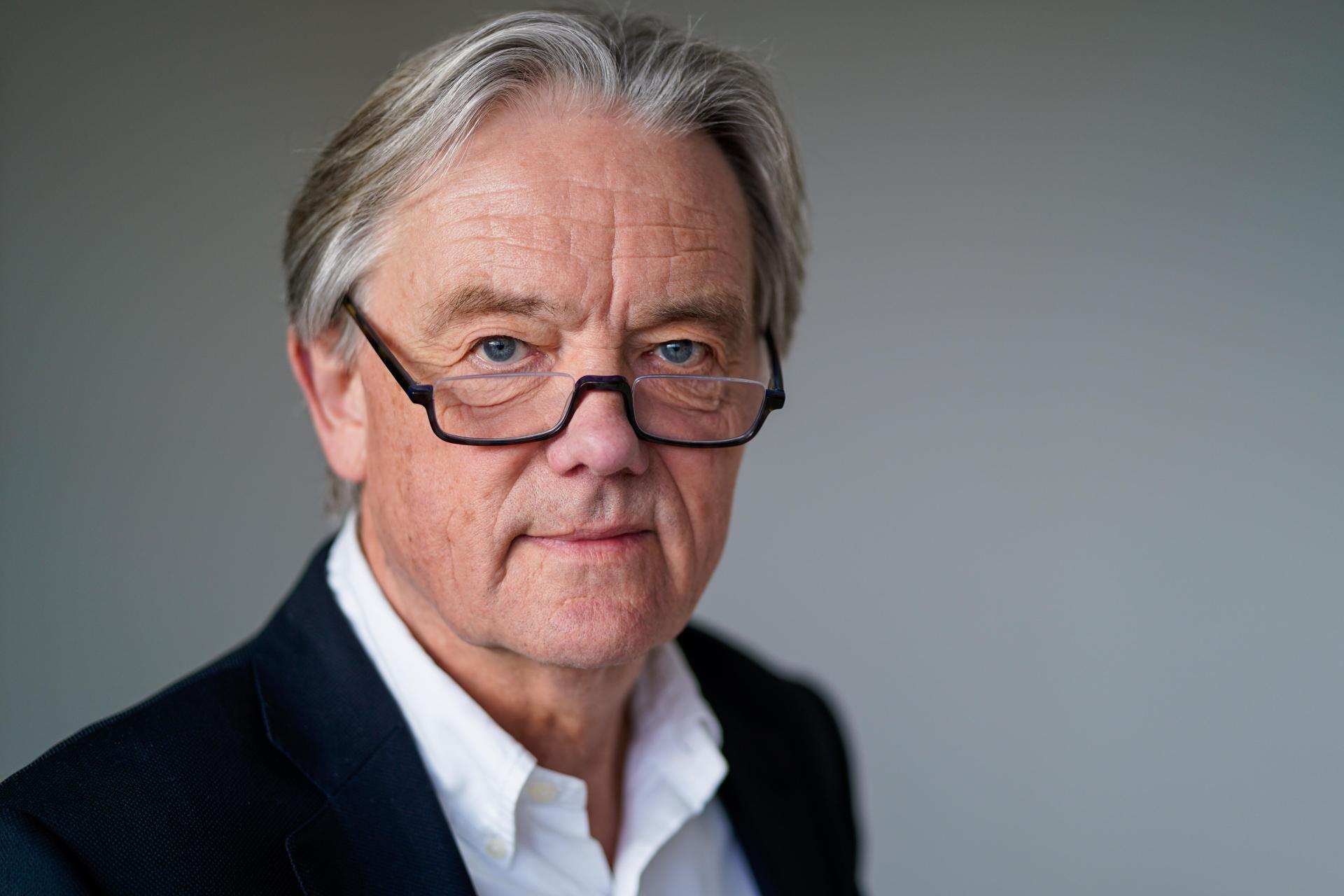 Professor Dr. Norbert Frei spricht am 16. Oktober über die Demokratieentwicklung in Deutschland von 1945 bis 1960. Professor Dr. Norbert Frei spricht am 16. Oktober über die Demokratieentwicklung in Deutschland von 1945 bis 1960.